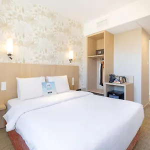 3* Otel Kyriad - Palais Des Papes